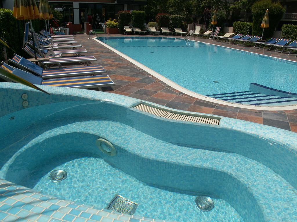 Hotel Prestigio Cesenatico Εξωτερικό φωτογραφία